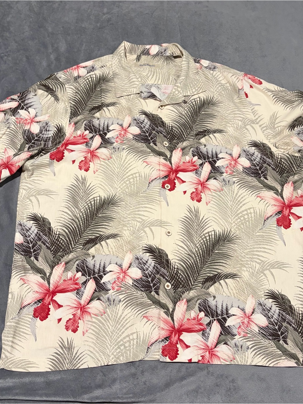 Tommy Bahama Shirt Mens XXL White Silk Loop Collar Floral Hawaiian Tropical Camp